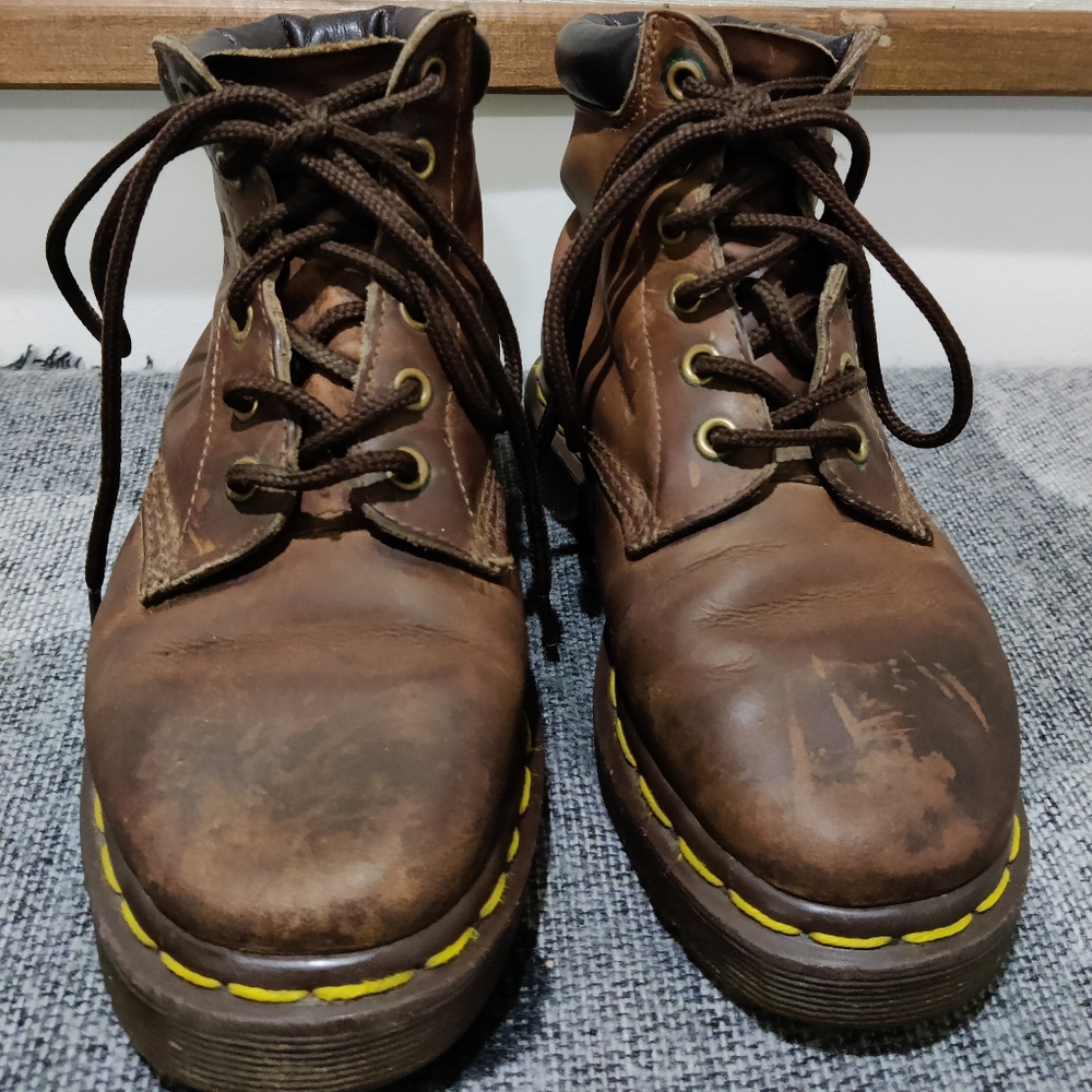 Dr. Martens Aztec Vintage England brown gaucho crazy horse collar ben boots UK 3